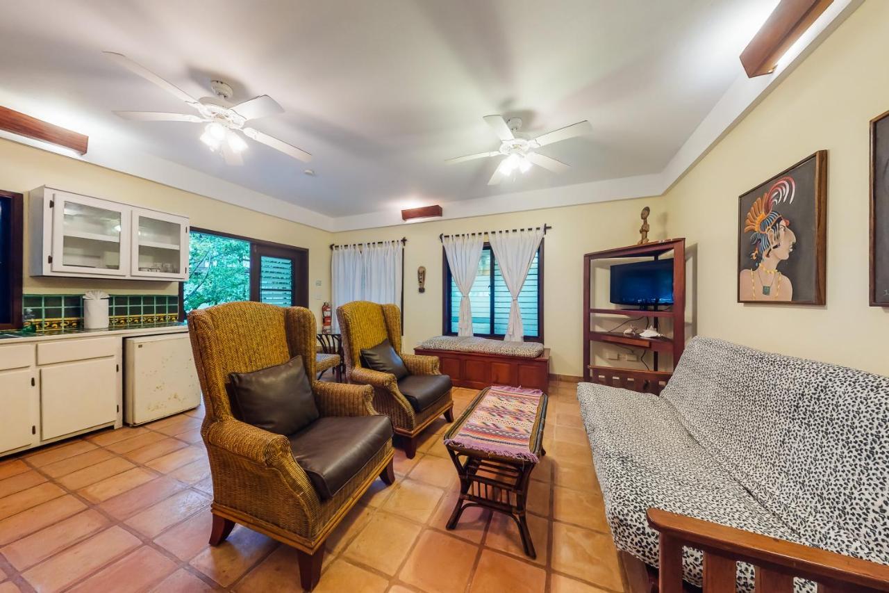 Beachside Villas Gold Standard Certified Placencia Exteriör bild